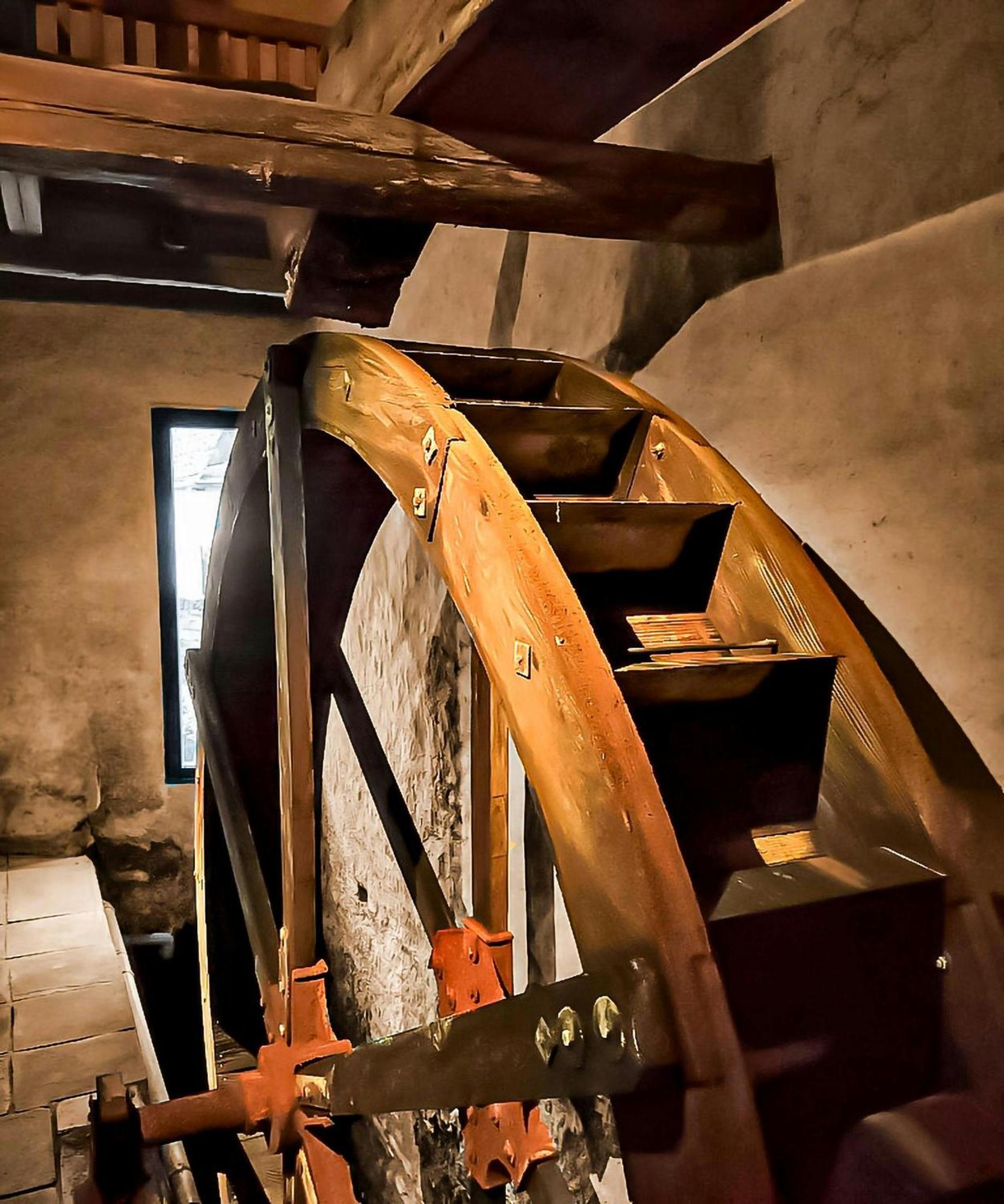 Landgasthof Zum Weissen Schwanen Braubach Dış mekan fotoğraf